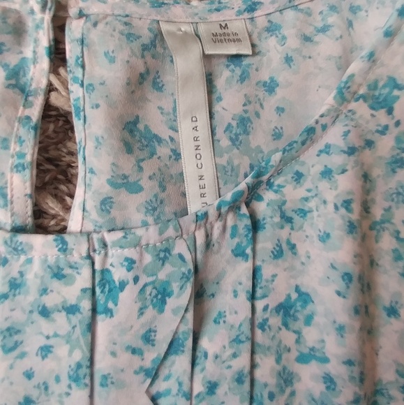 Lauren Conrad Floral Top - Picture 4 of 5